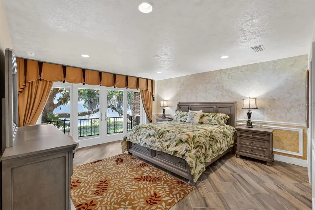 13033 SE 158th Lane Weirsdale FL 32195