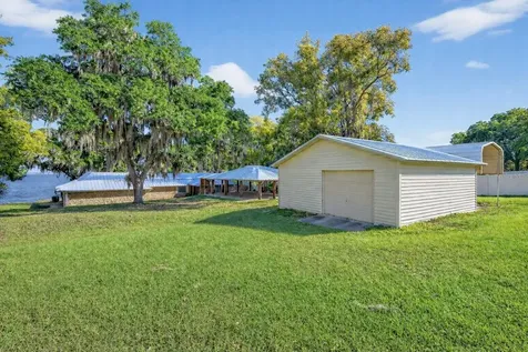 13033 SE 158th Lane Weirsdale FL 32195