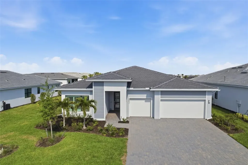 5011 Stoney Point Glen Lakewood Ranch FL 34211