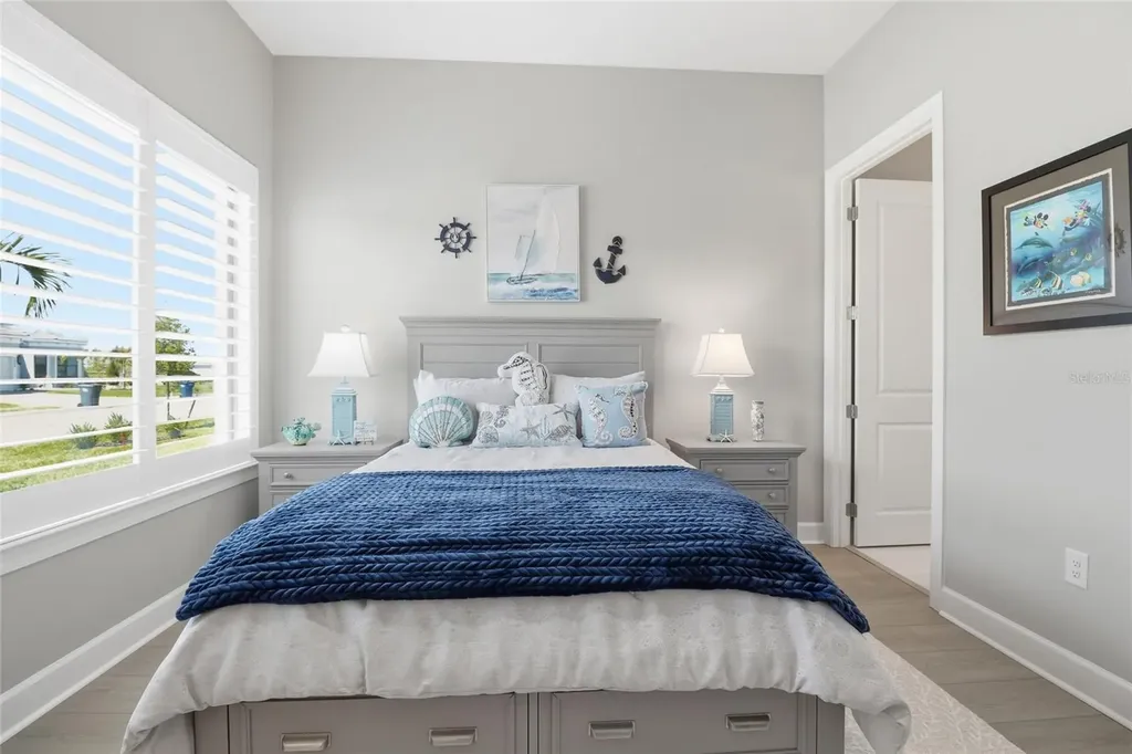 5011 Stoney Point Glen Lakewood Ranch FL 34211