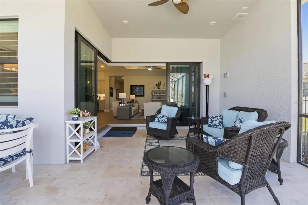 5011 Stoney Point Glen Lakewood Ranch FL 34211