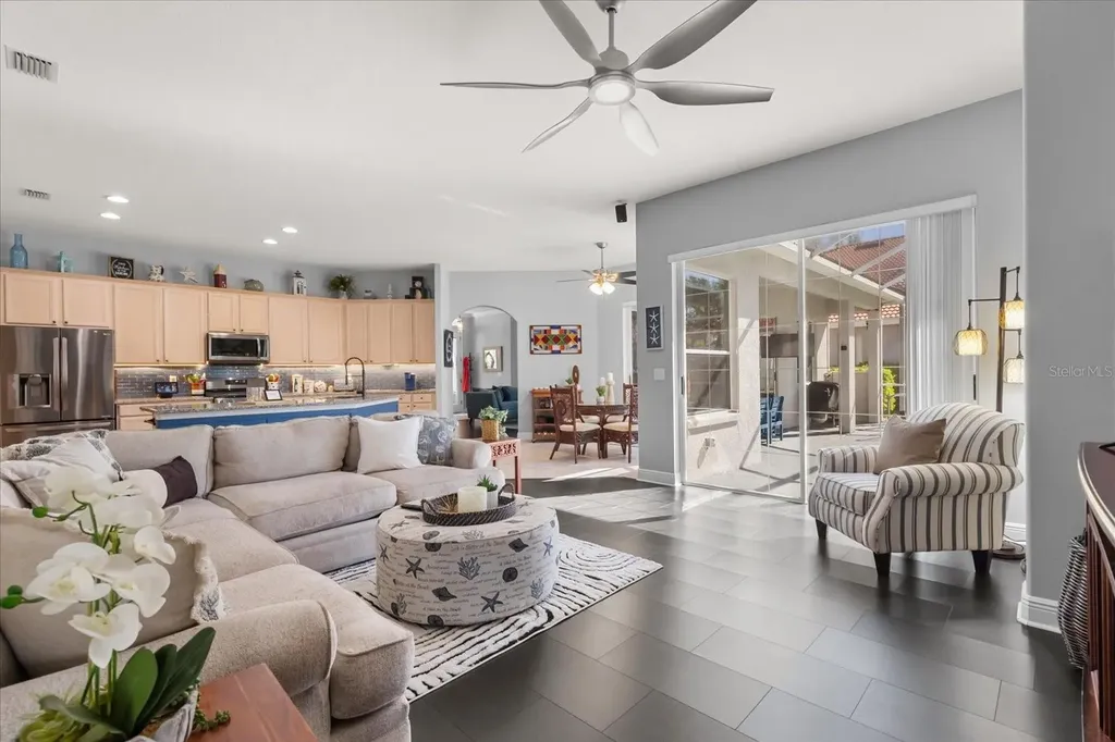 10207 Arbor Side Drive Tampa FL 33647