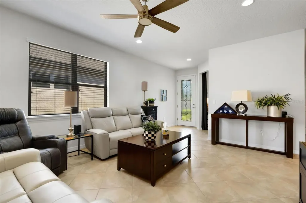 1032 Salamanca Place Davenport FL 33837
