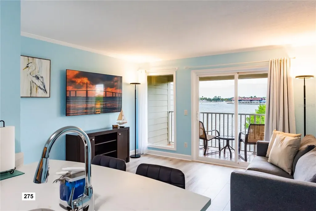 2506 N Rocky Point Drive Tampa FL 33607