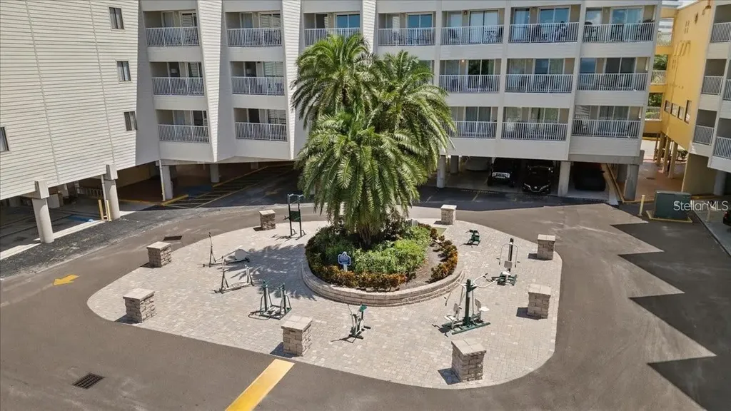 2506 N Rocky Point Drive Tampa FL 33607