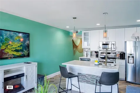 2506 N Rocky Point Drive Tampa FL 33607