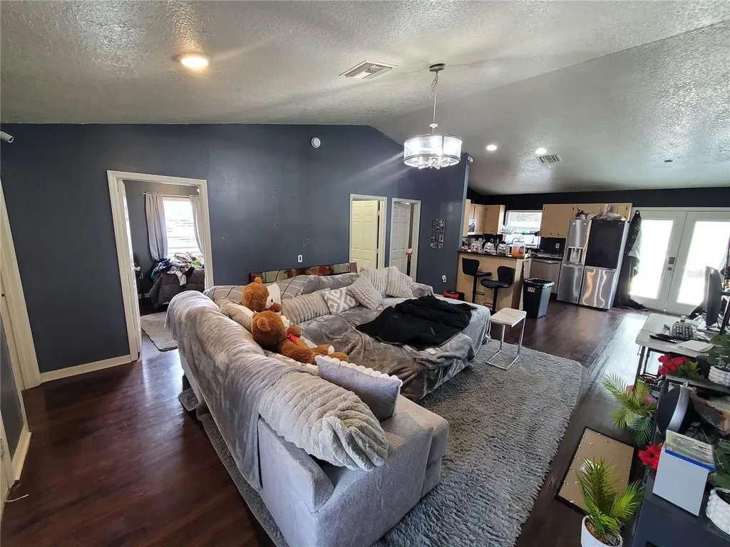 425 Stokes Road Lake Wales FL 33898