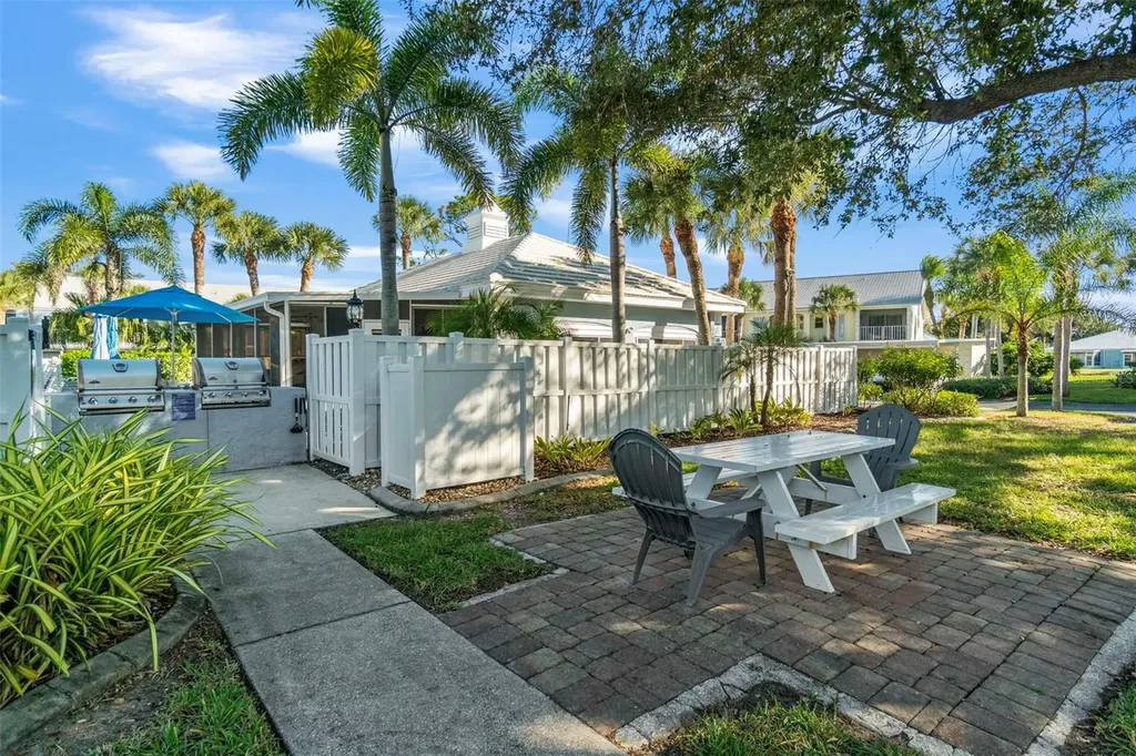 433 Cerromar Lane Venice FL 34293
