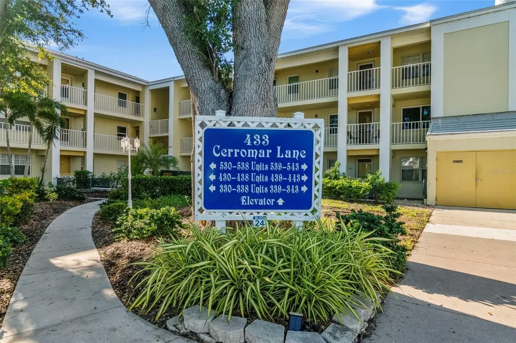 433 Cerromar Lane Venice FL 34293