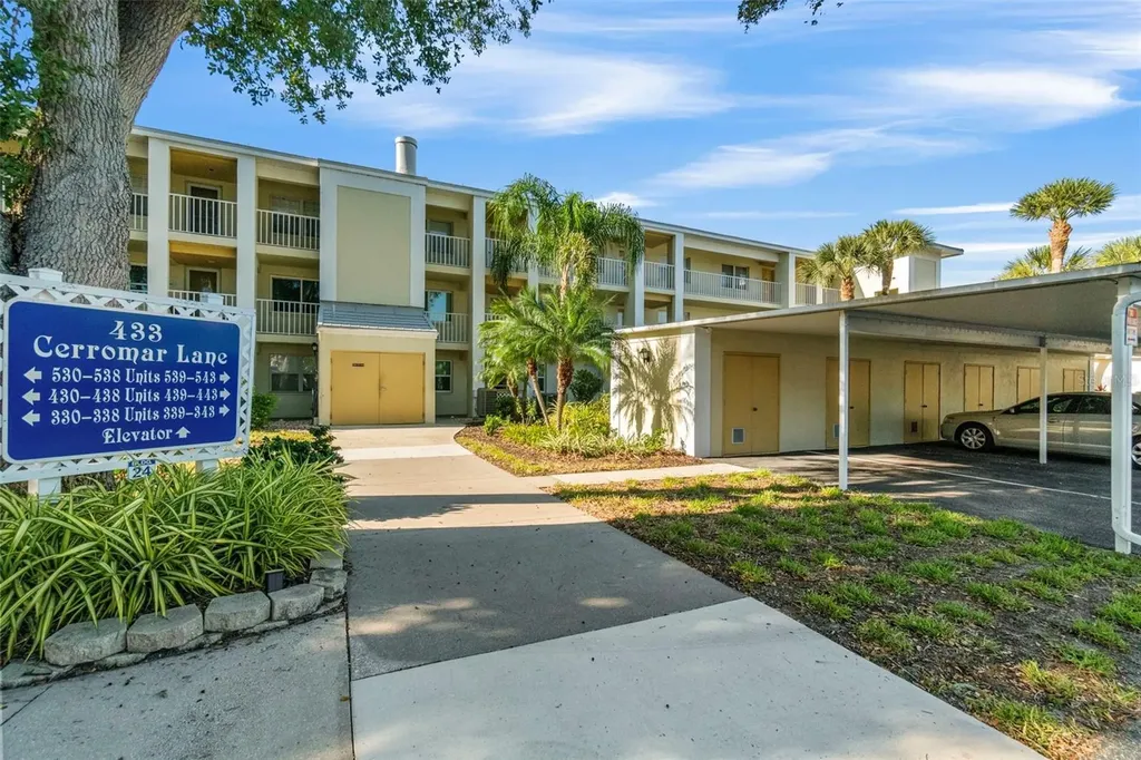 433 Cerromar Lane Venice FL 34293