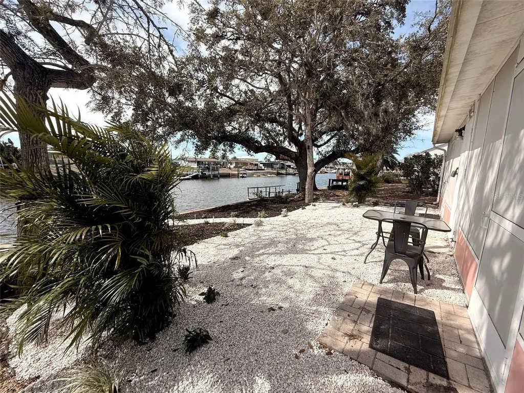 12611 1st Isle Hudson FL 34667