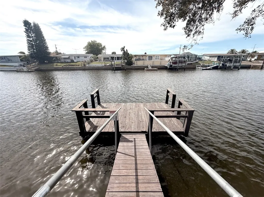 12611 1st Isle Hudson FL 34667