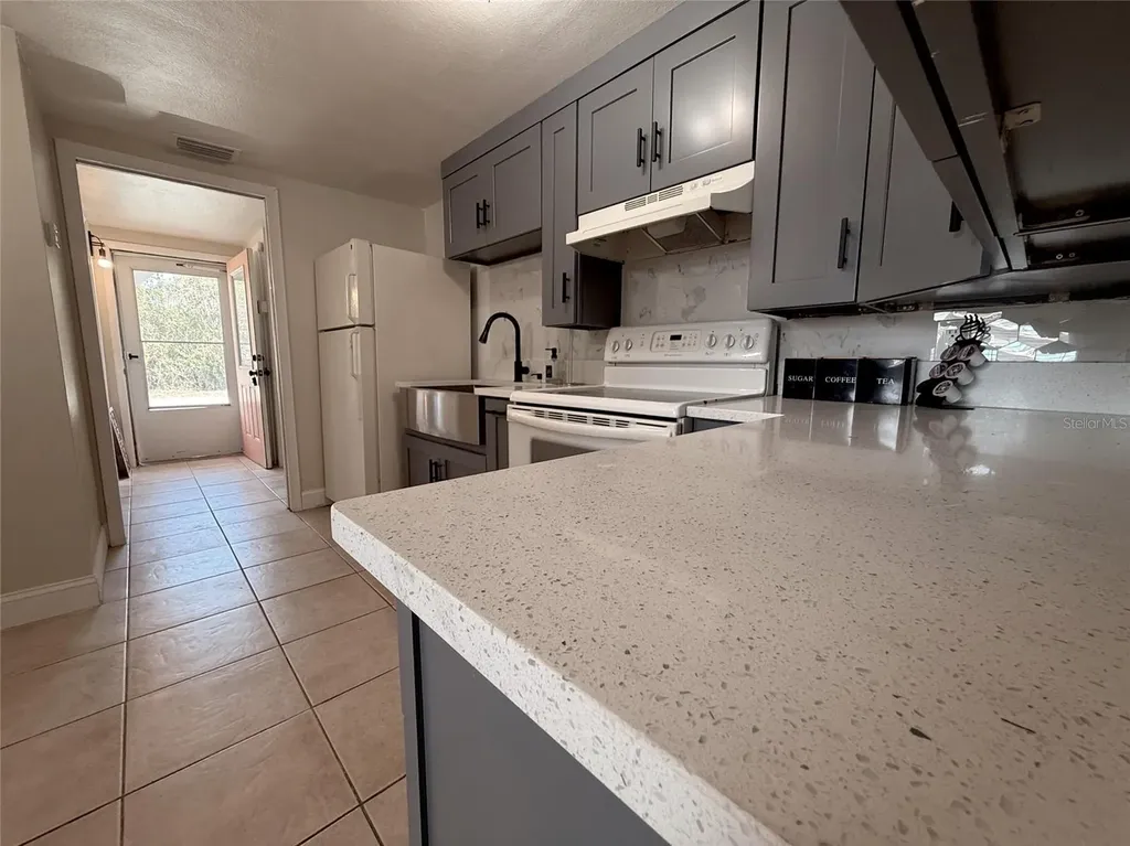 12611 1st Isle Hudson FL 34667