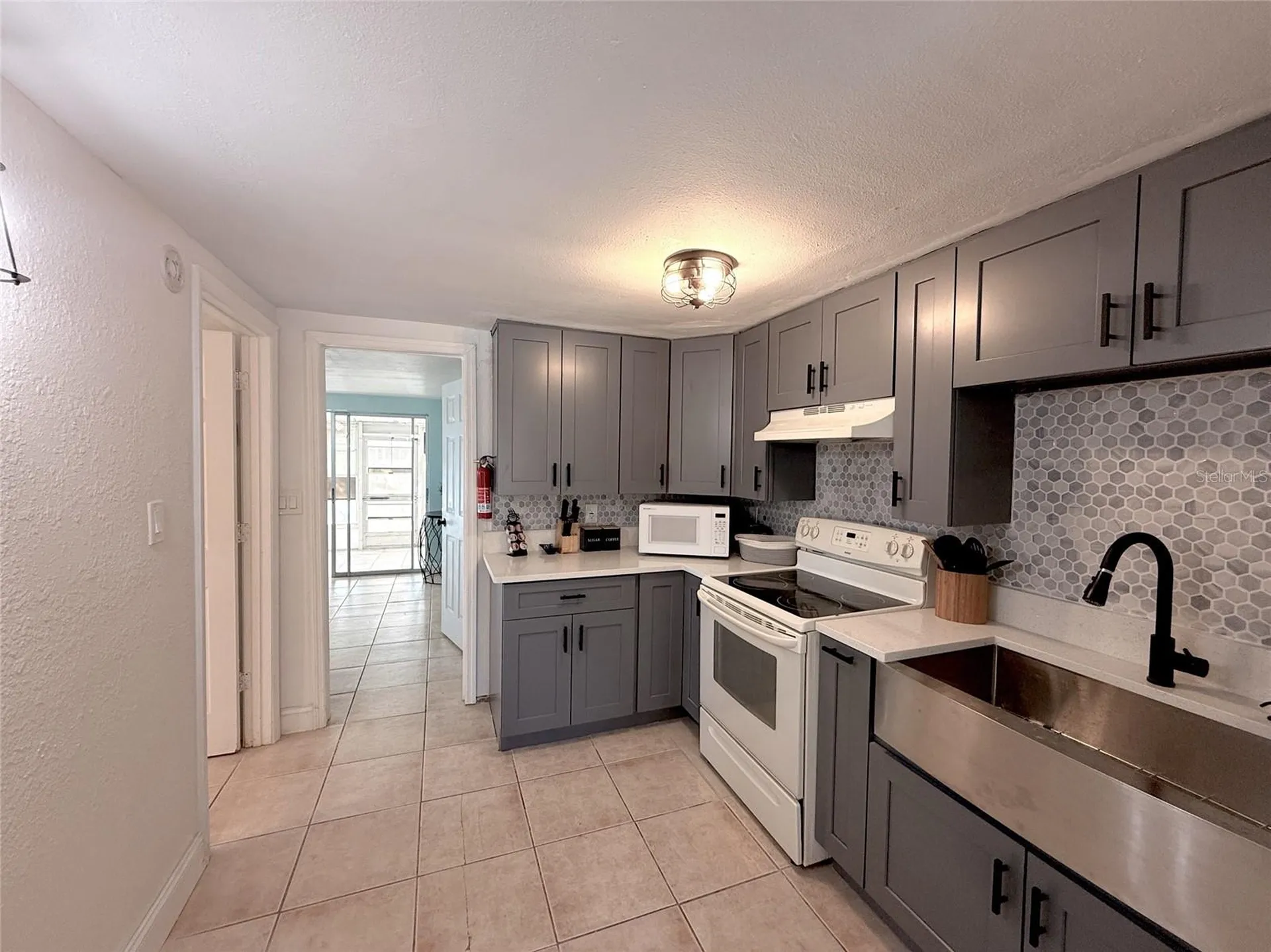 12611 1st Isle Hudson FL 34667