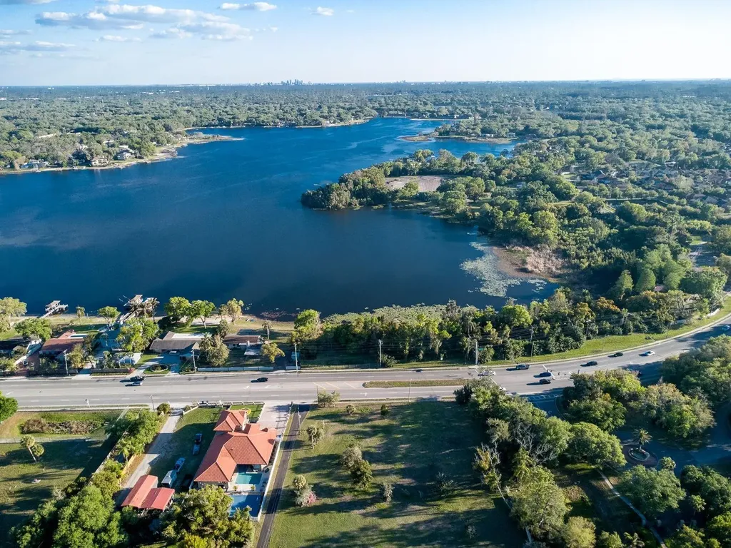 2125 W Bearss Avenue Tampa FL 33618