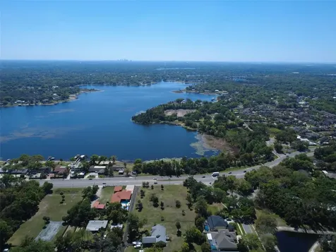 2125 W Bearss Avenue Tampa FL 33618