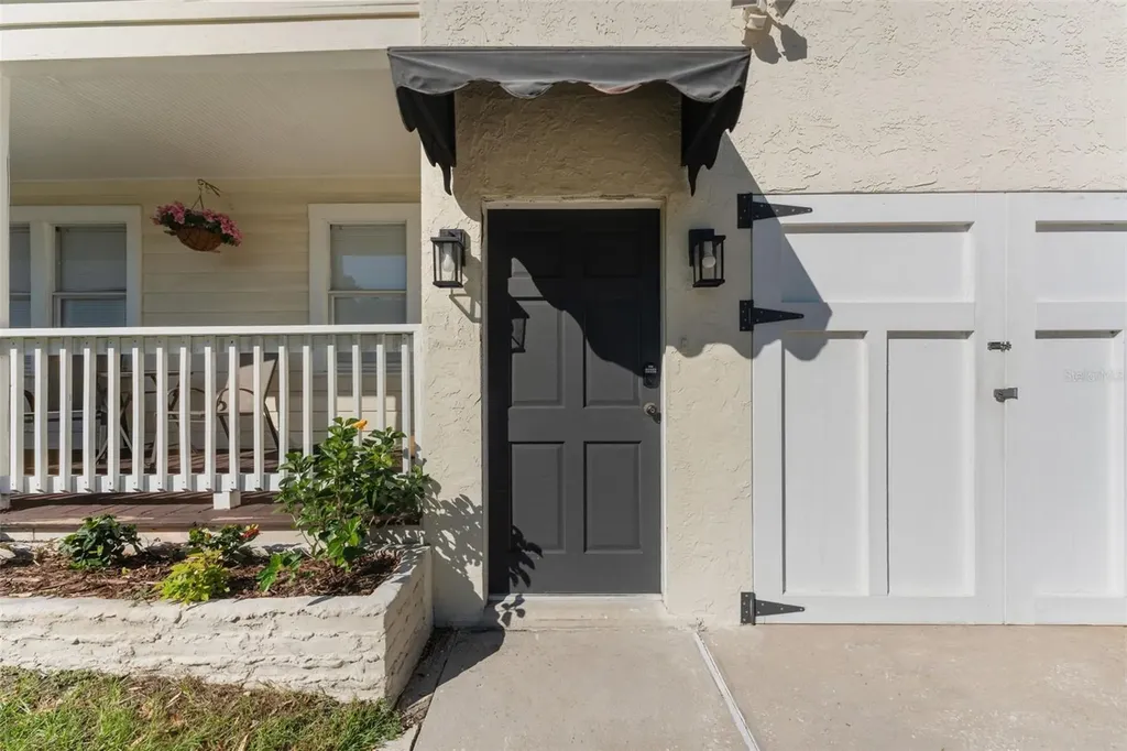221 S Hale Avenue Tampa FL 33609