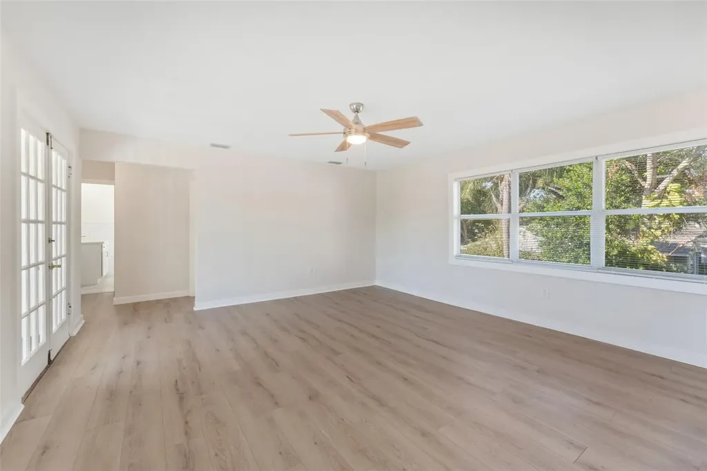 221 S Hale Avenue Tampa FL 33609