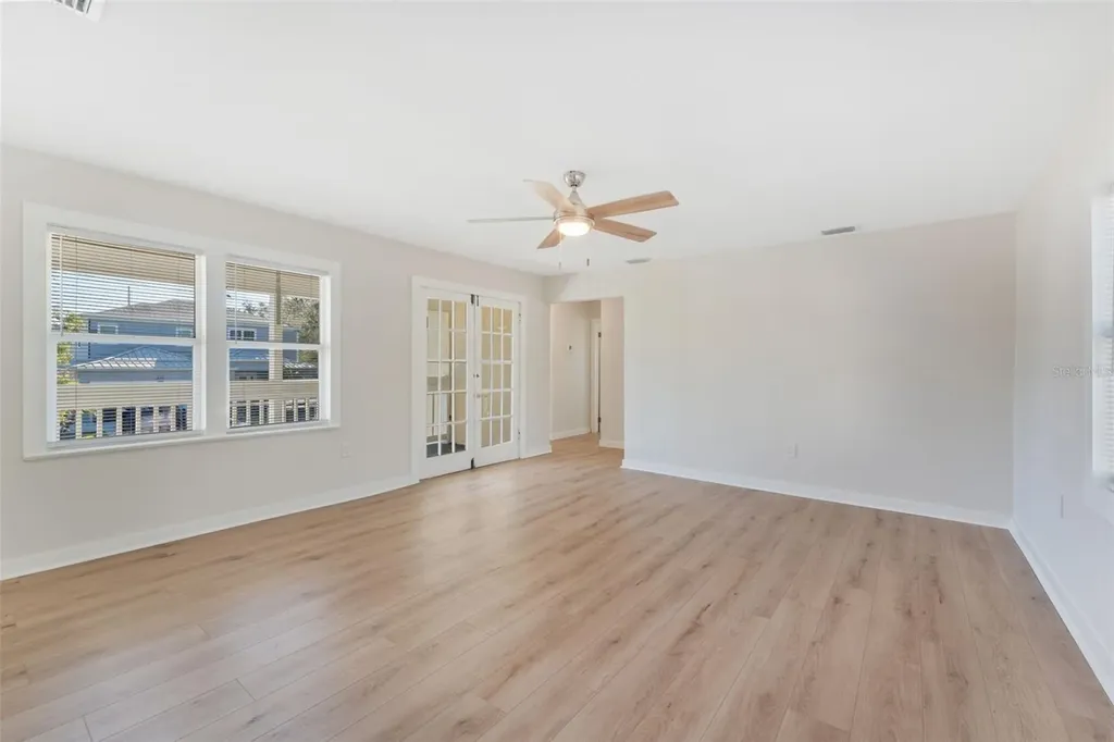 221 S Hale Avenue Tampa FL 33609