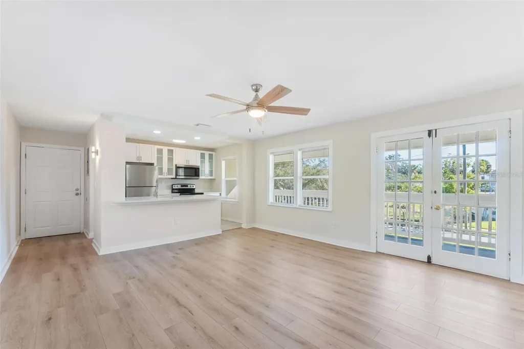221 S Hale Avenue Tampa FL 33609