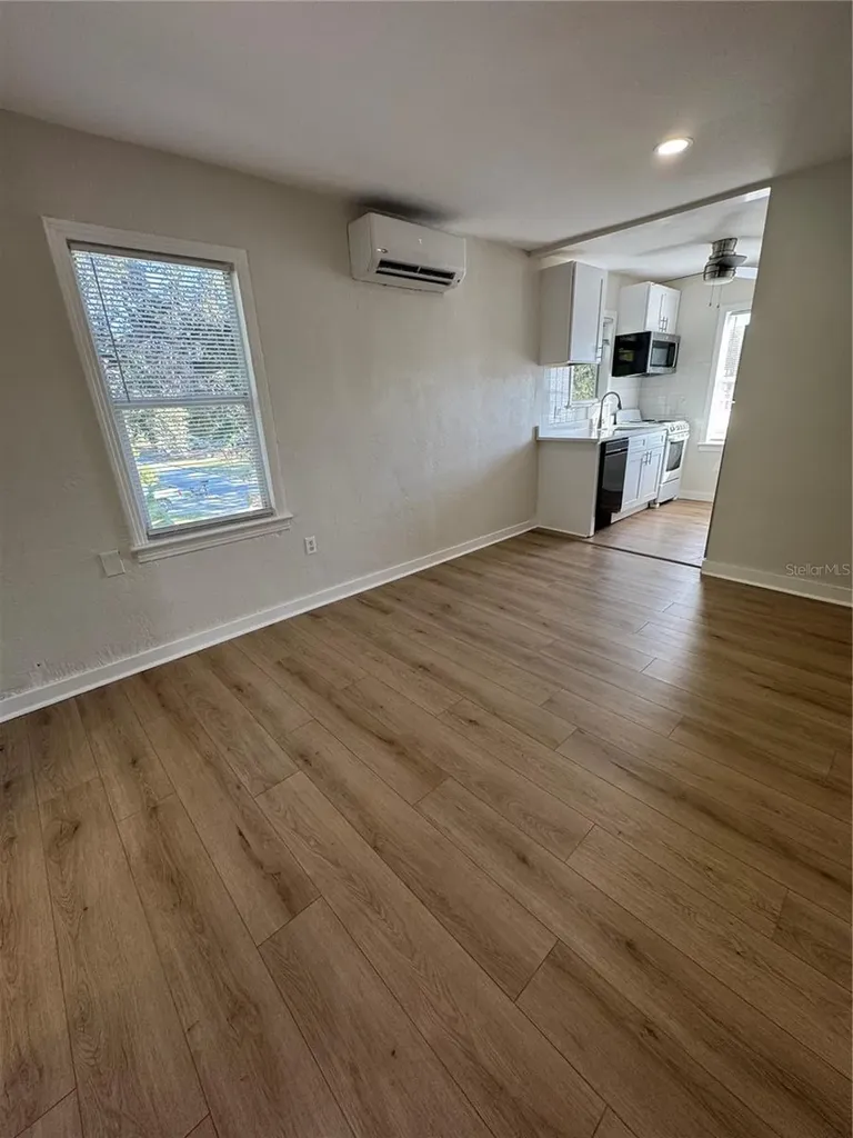 221 S Hale Avenue Tampa FL 33609