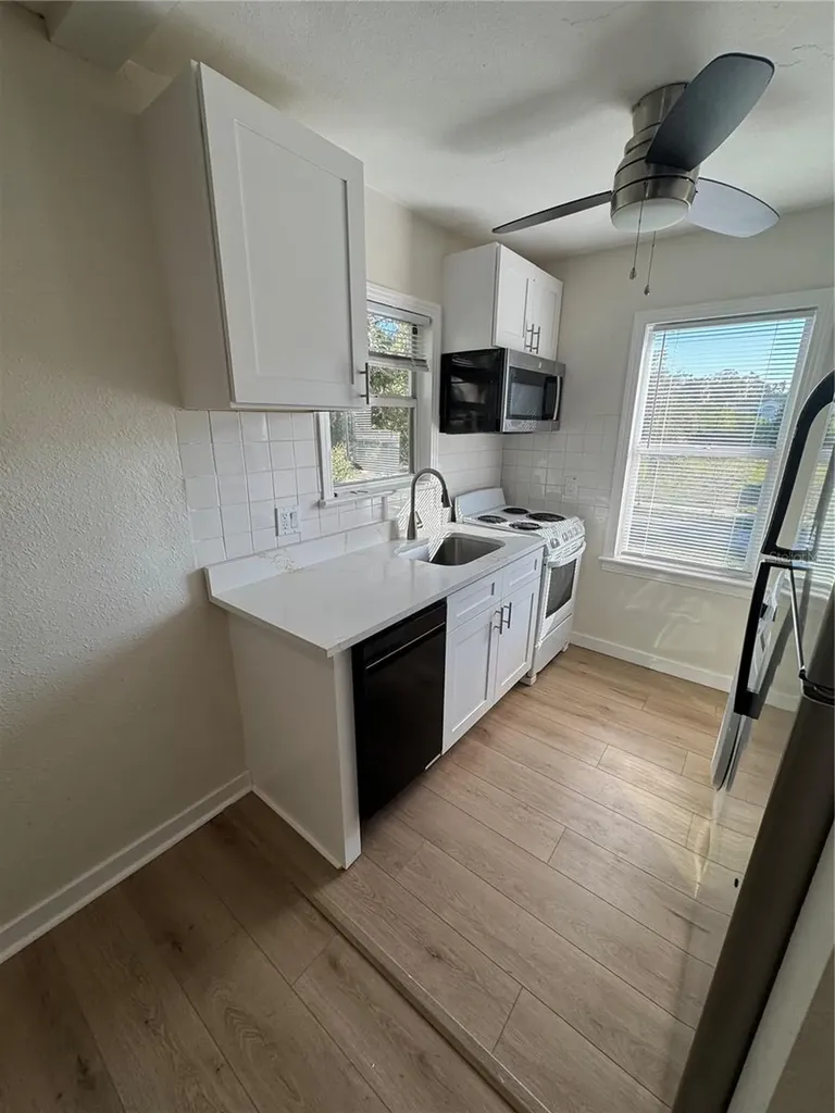 221 S Hale Avenue Tampa FL 33609