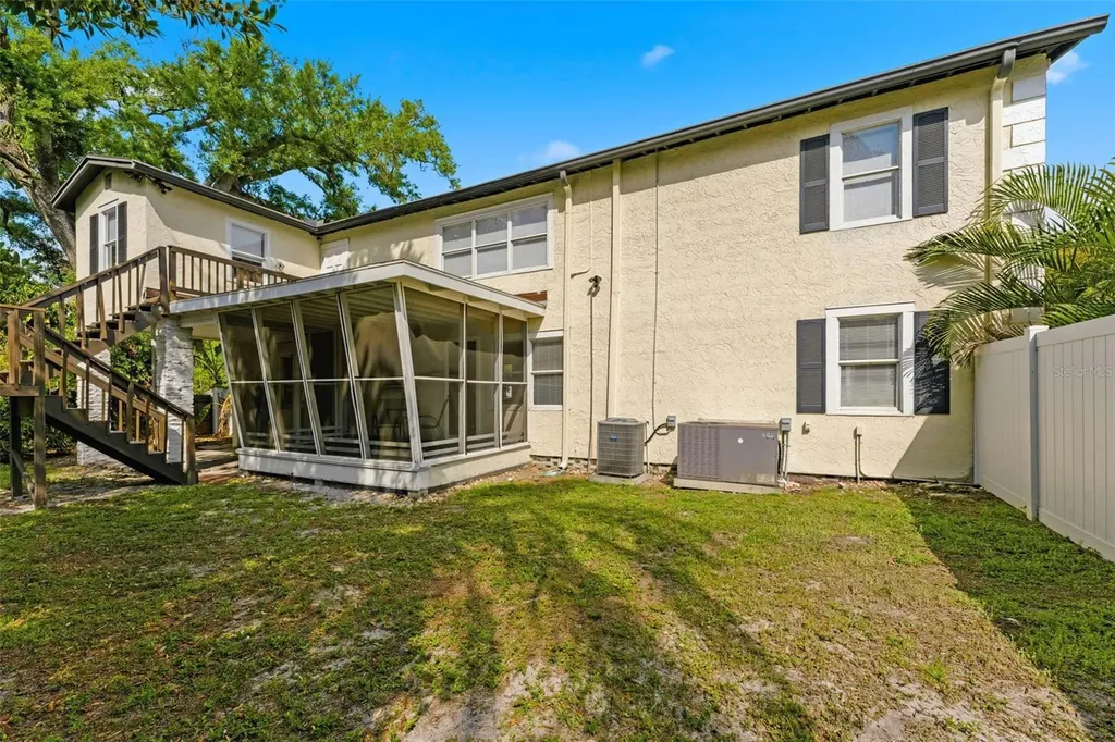 221 S Hale Avenue Tampa FL 33609