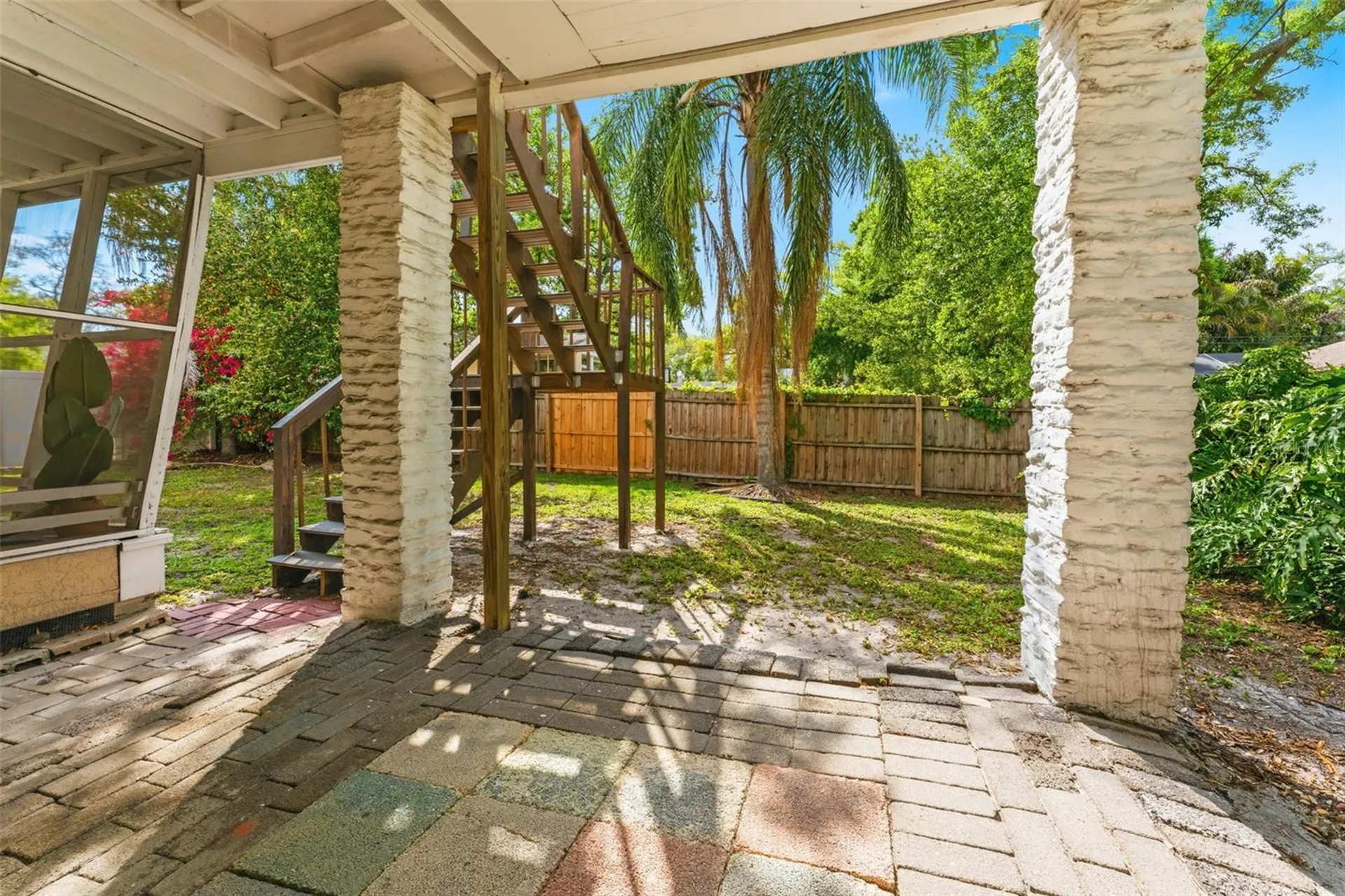 221 S Hale Avenue Tampa FL 33609