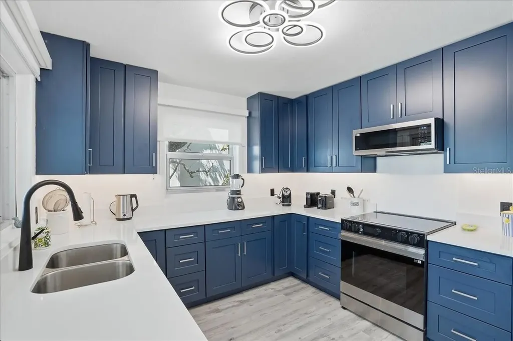 3481 Bayou Sound Longboat Key FL 34228