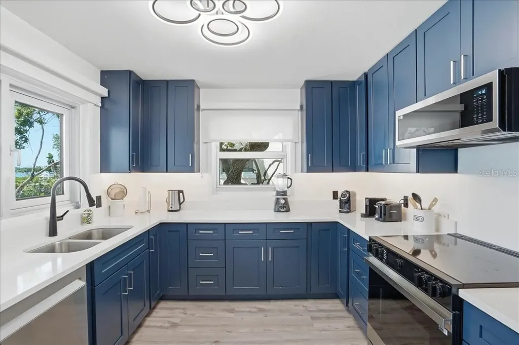 3481 Bayou Sound Longboat Key FL 34228