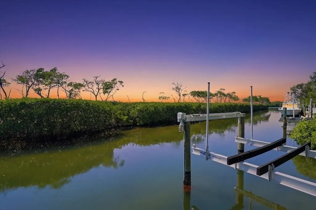 3481 Bayou Sound Longboat Key FL 34228