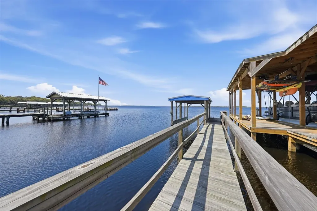 6254 Alligator Lake Shore East St Cloud FL 34771
