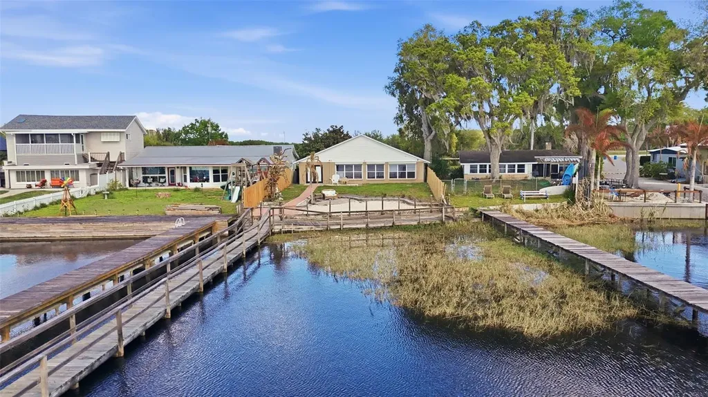 6254 Alligator Lake Shore East St Cloud FL 34771