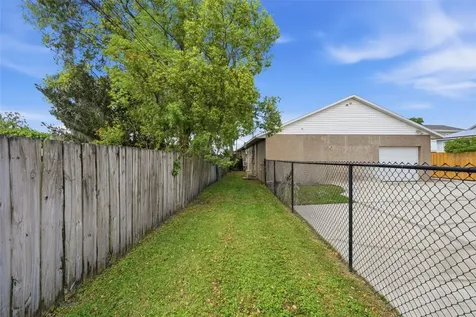 6254 Alligator Lake Shore East St Cloud FL 34771