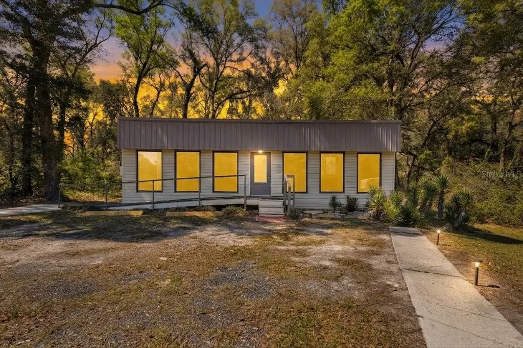 16648 NW Us Highway 19 Trenton FL 32693