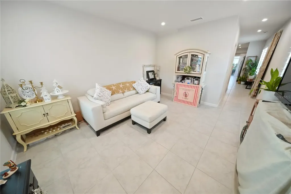 4175 Harbour Palm Drive Holiday FL 34691
