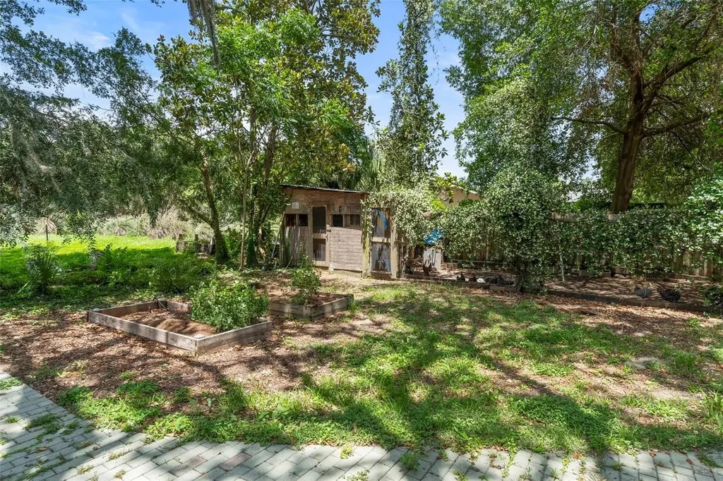 2026 Lewis Road Leesburg FL 34748
