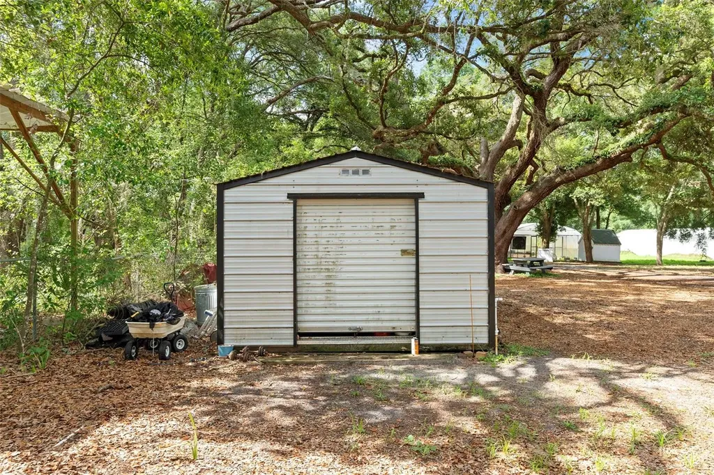 2026 Lewis Road Leesburg FL 34748