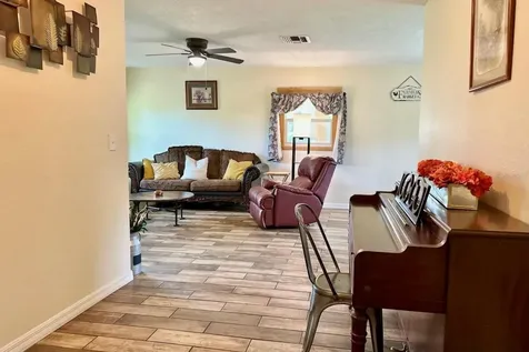 2026 Lewis Road Leesburg FL 34748