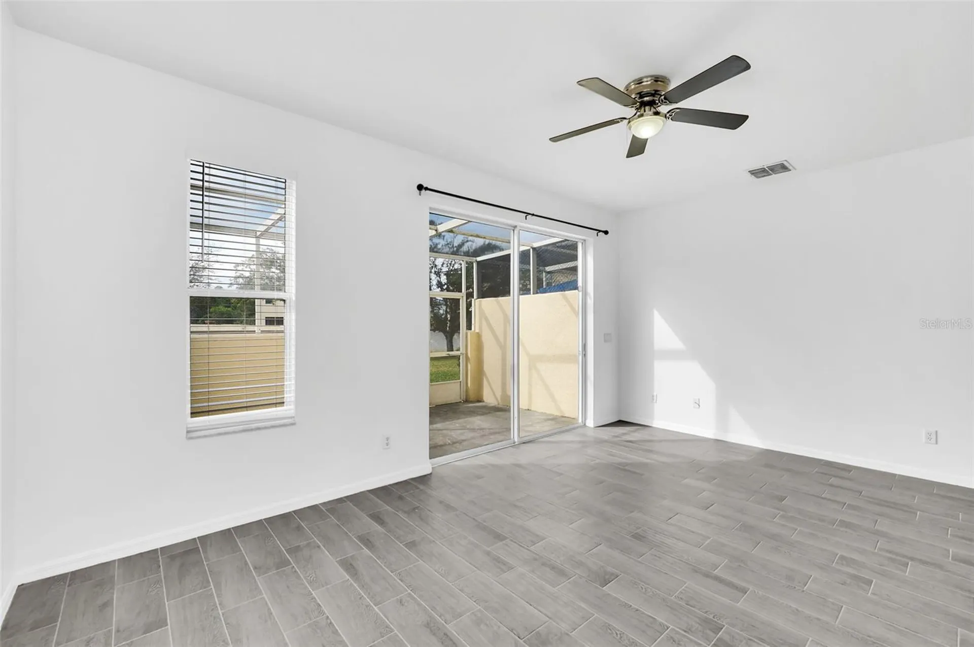 1160 S Beach Circle Kissimmee FL 34746