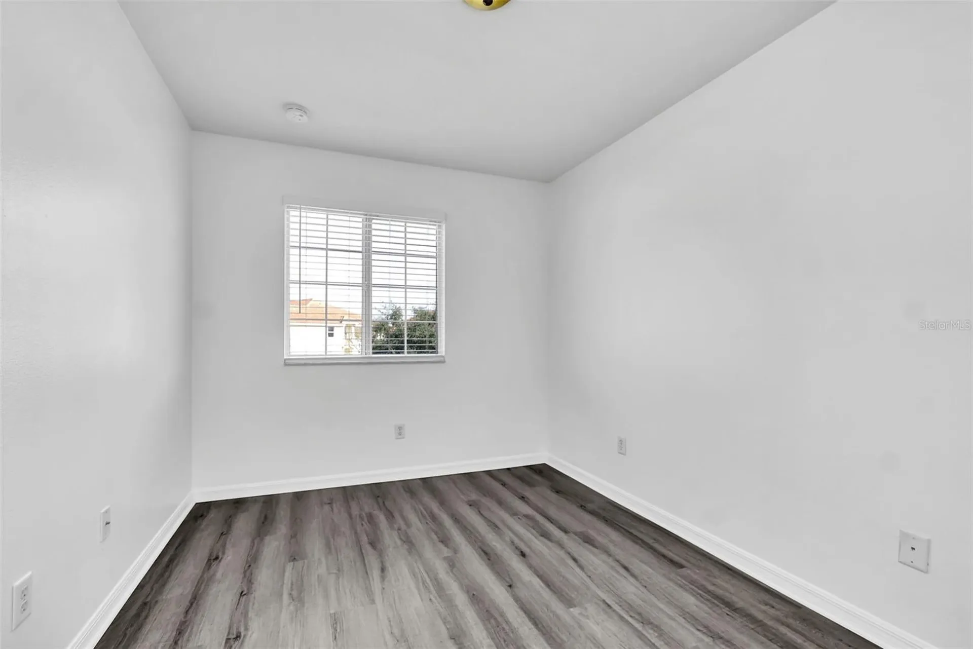 1160 S Beach Circle Kissimmee FL 34746