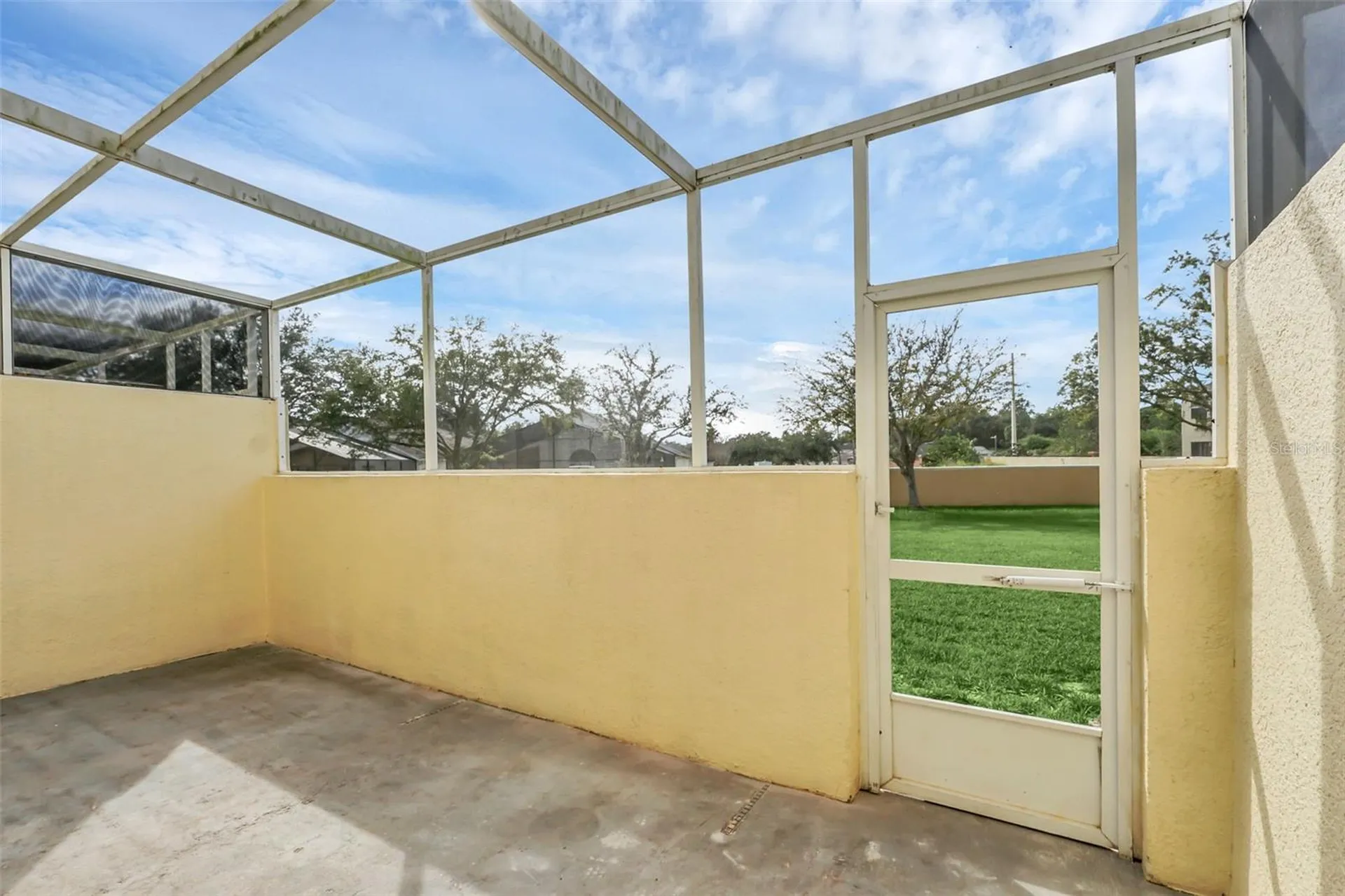 1160 S Beach Circle Kissimmee FL 34746