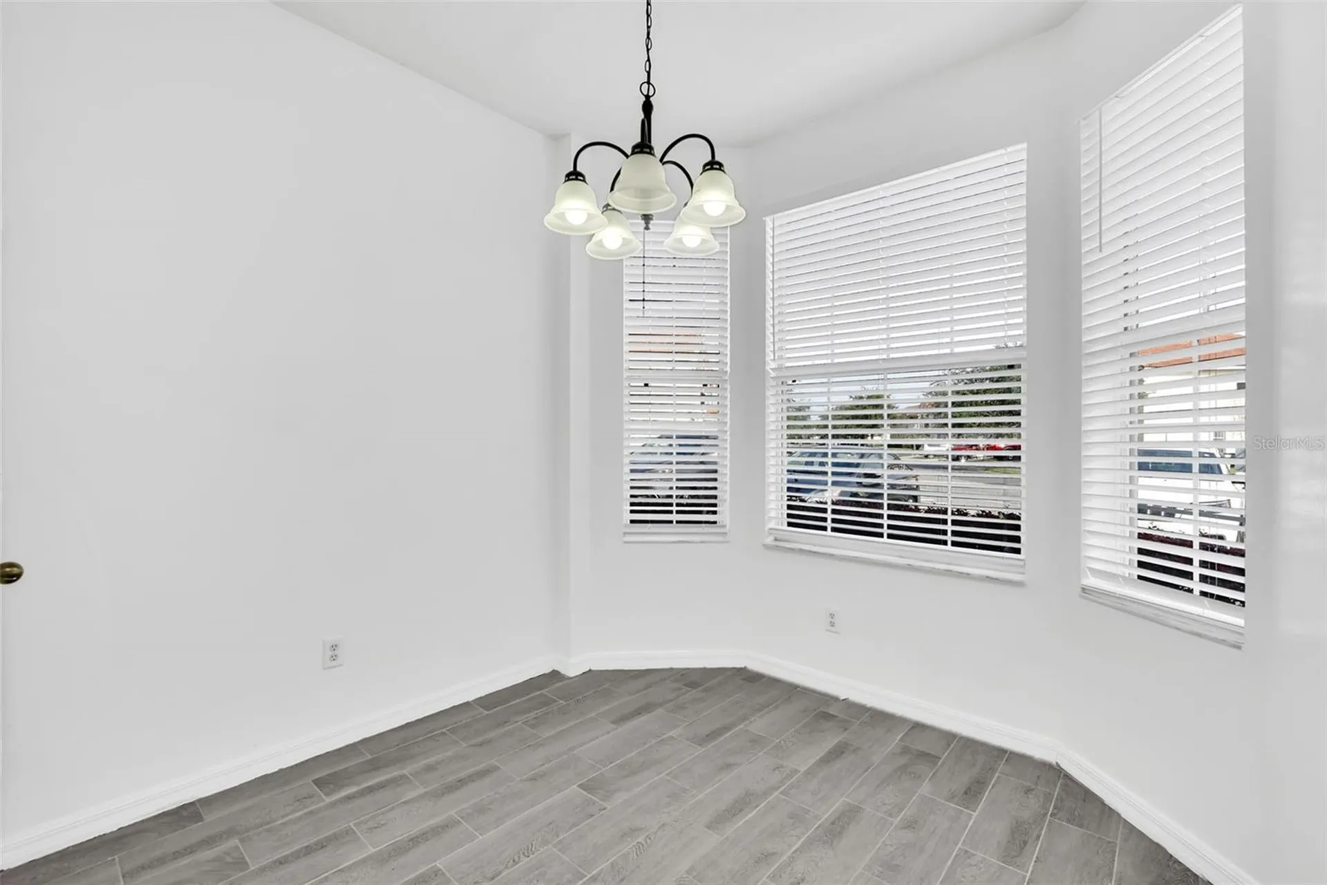 1160 S Beach Circle Kissimmee FL 34746