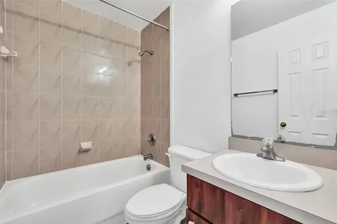1160 S Beach Circle Kissimmee FL 34746
