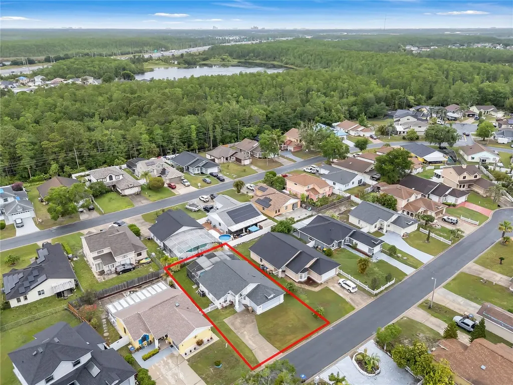 208 Applewood Court Kissimmee FL 34743