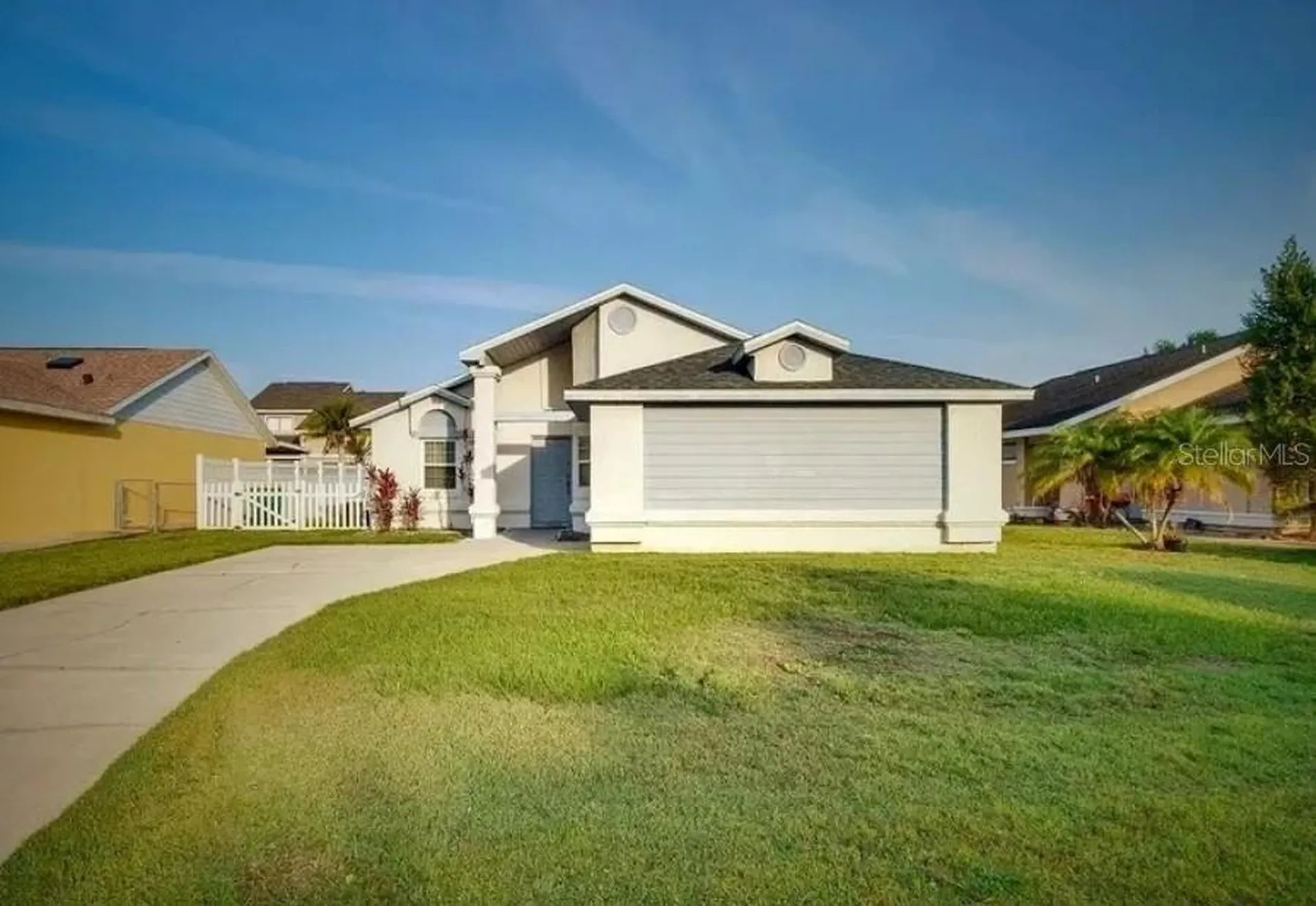 208 Applewood Court Kissimmee FL 34743
