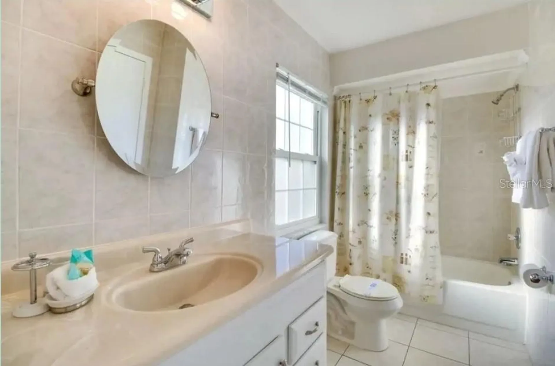 208 Applewood Court Kissimmee FL 34743