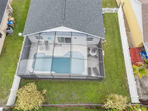 208 Applewood Court Kissimmee FL 34743