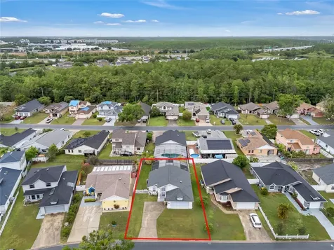 208 Applewood Court Kissimmee FL 34743
