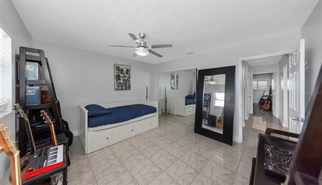 1819 Shore Drive S South Pasadena FL 33707